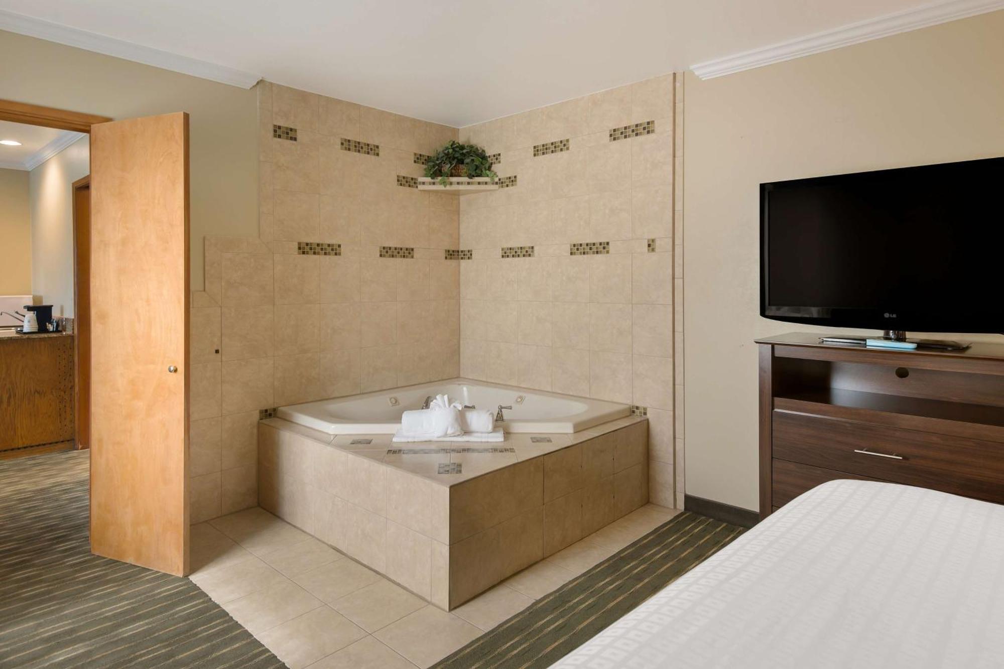 Best Western Holiday Hotel Coos Bay Exterior photo